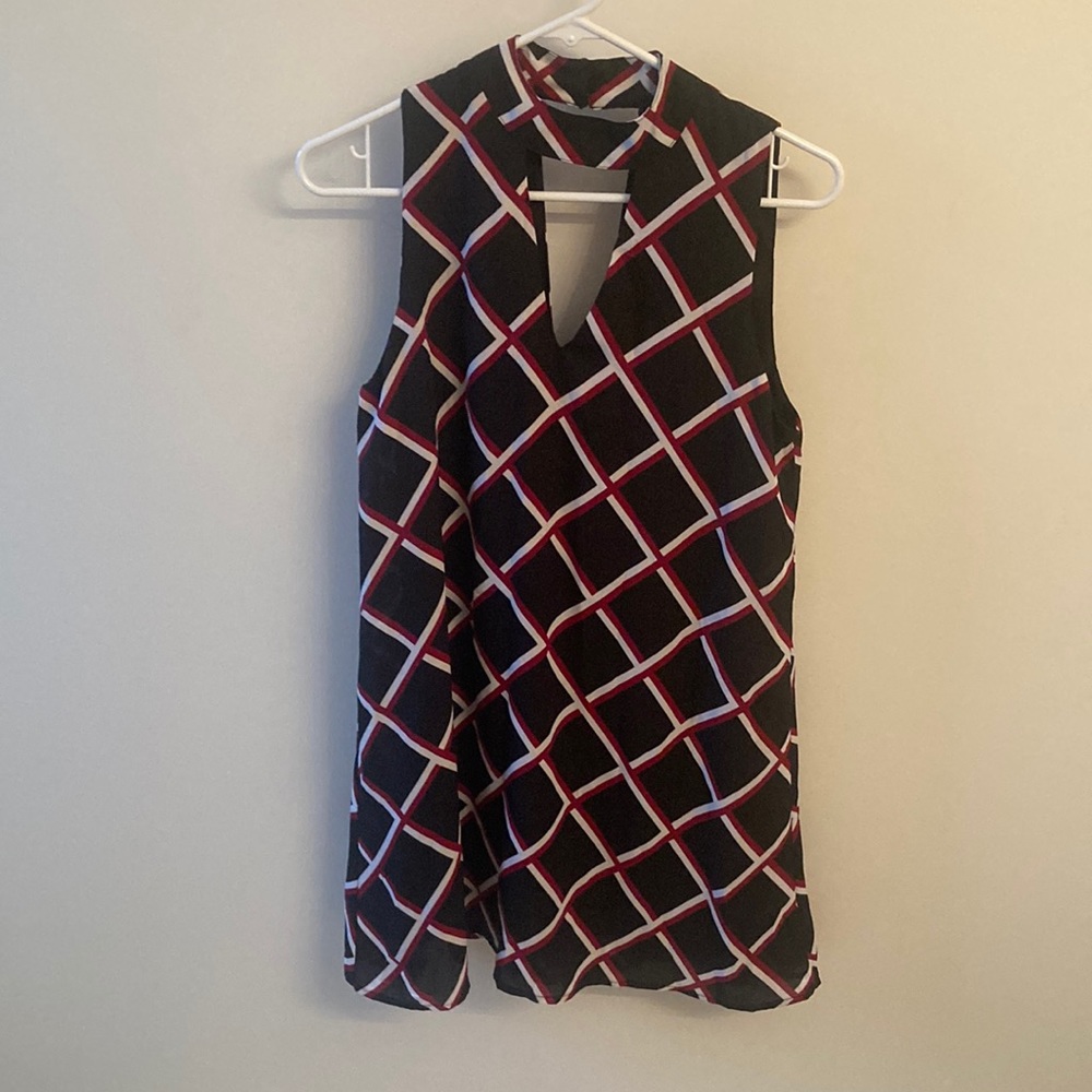 Almost famous lightweight sleeveless summer dress w/cut out front & back V neck